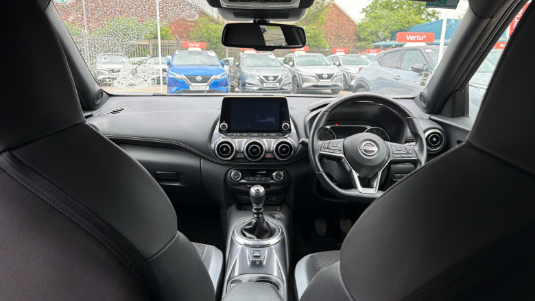 Nissan Juke 1.0 DiG-T 114 N-Connecta 5dr Petrol Hatchback